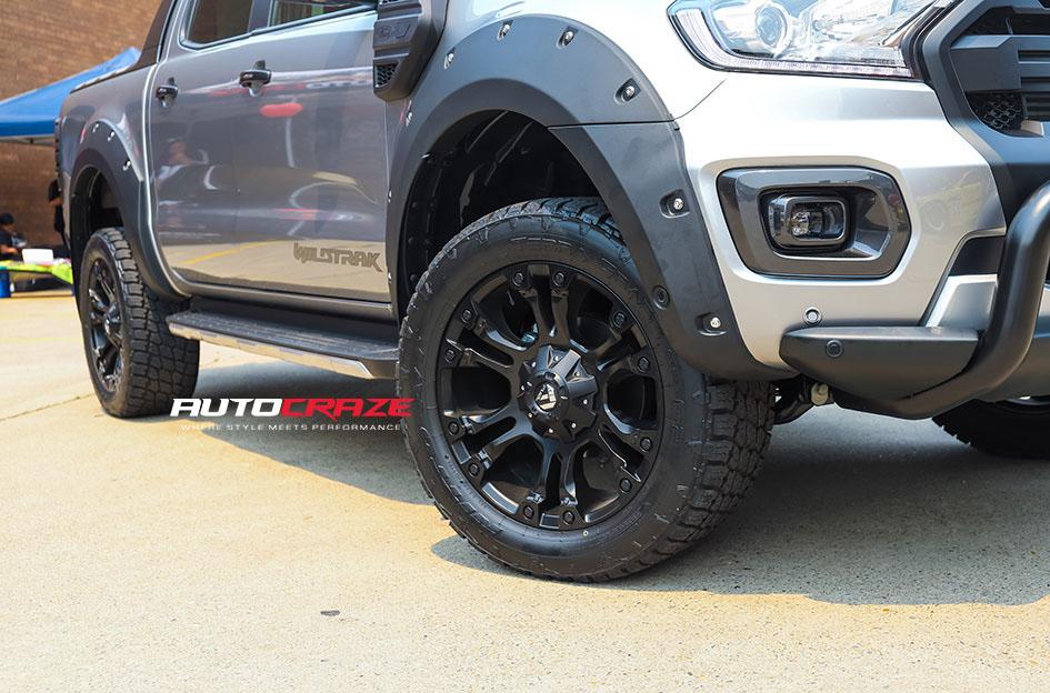 FORD-RANGER-VAPOR-MATTE-BLACK